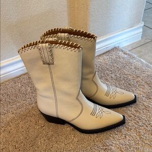 New Sarto Women's Cream Western Boots